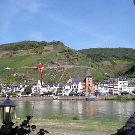 Ferienwohnung Roter Riesling Zell an der Mosel Bagian luar foto