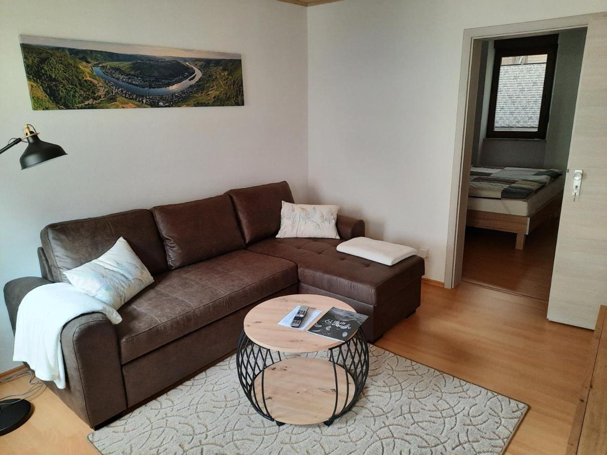 Ferienwohnung Roter Riesling Zell an der Mosel Bagian luar foto