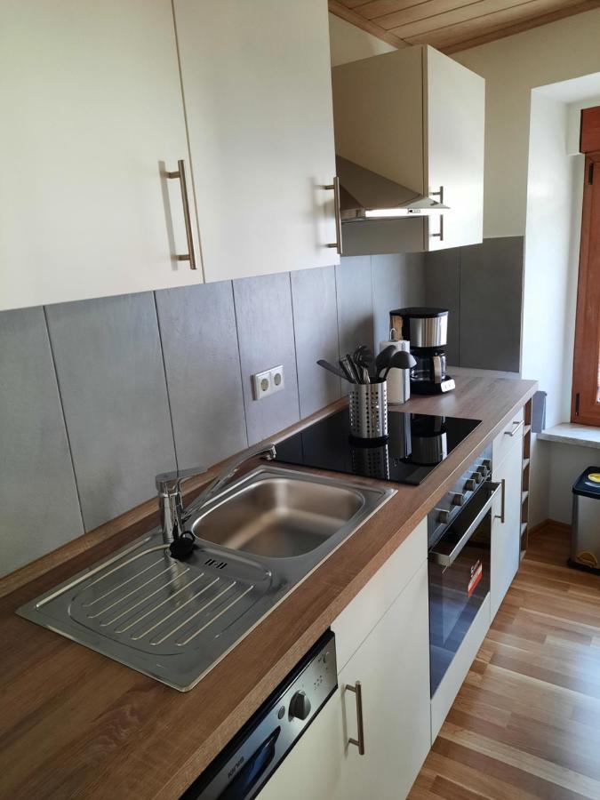 Ferienwohnung Roter Riesling Zell an der Mosel Bagian luar foto
